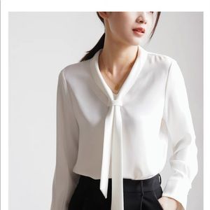 💯NEW White Satins Botton Down Shirts‼️